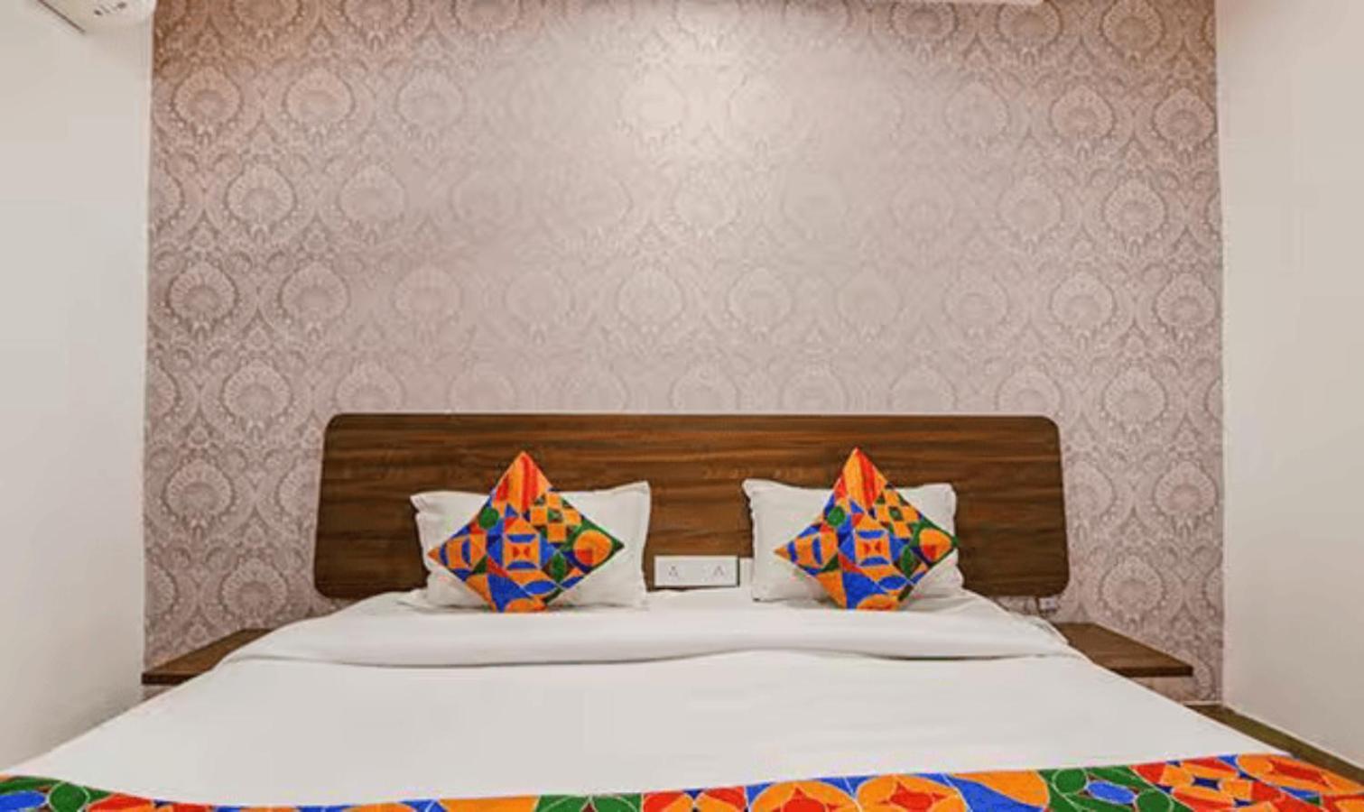 Divine Residency By Jmd Group Near Yashobhoomi & Delhi Igi Airport 3*